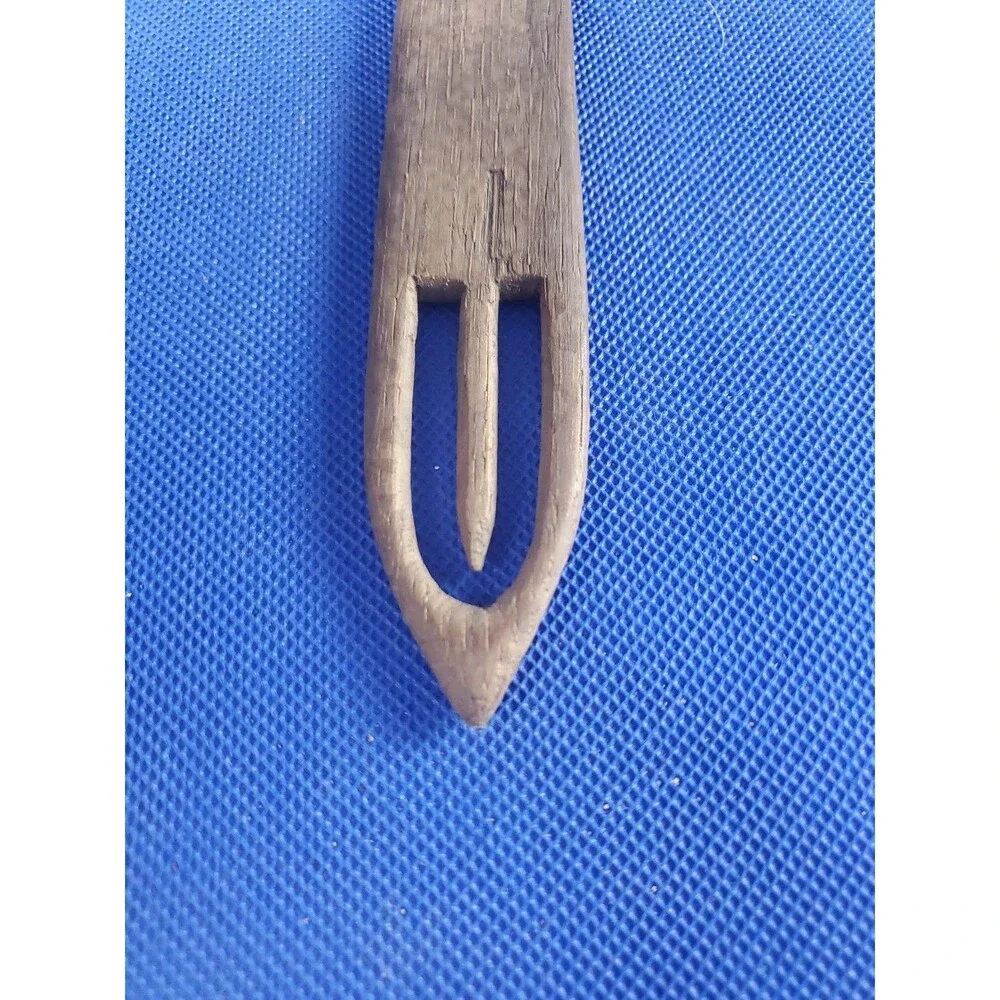 Antique Maine Nautical Hand Carved Primitive Wood Shuttle Fish Net Repair Tool